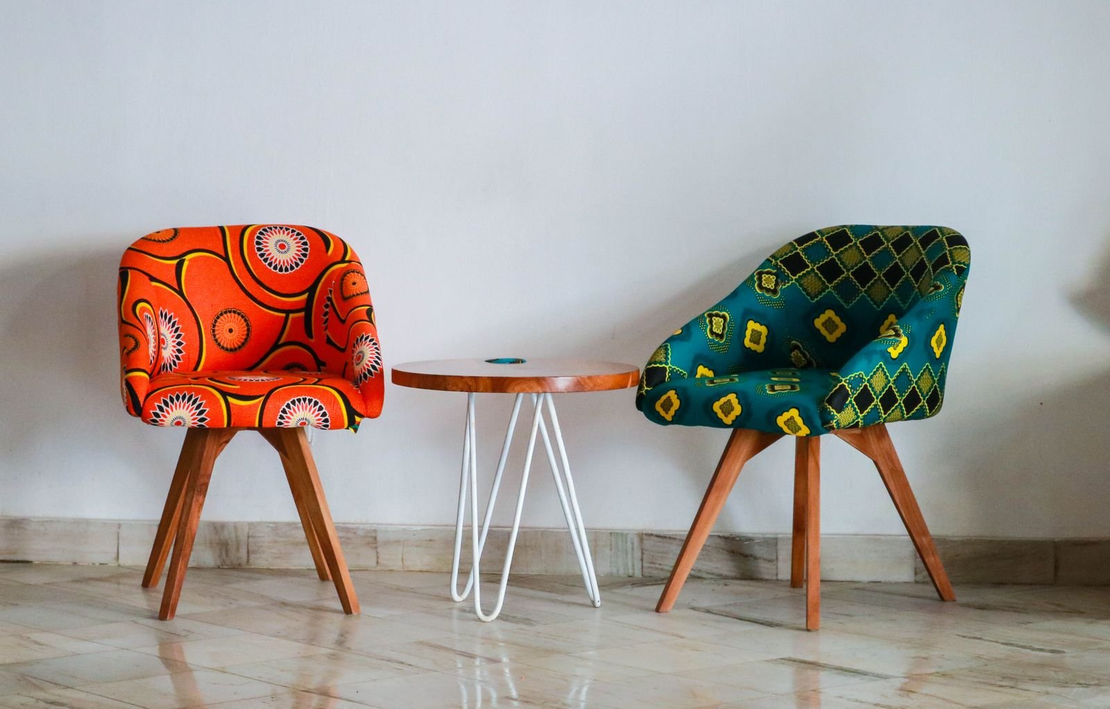Arc Reading Chair